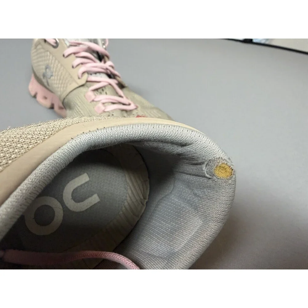 On Running Cloud Women’s Size 8 (EU 39) Tan Pink Athletic Swiss Engineering